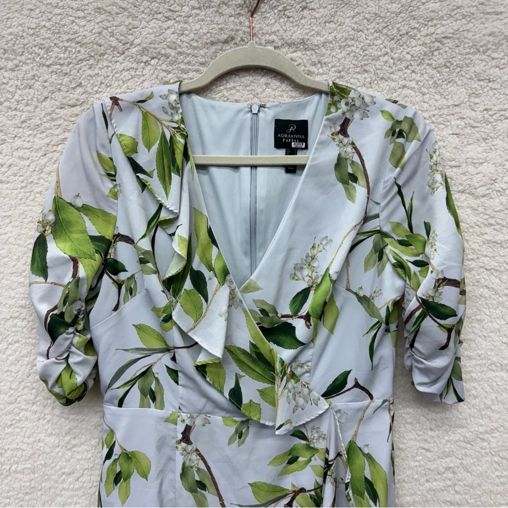 Size 4 - ADRIANNA PAPELL - Floral Faux Wrap Dress Rent the Runway $149 msrp - Picture 3 of 15